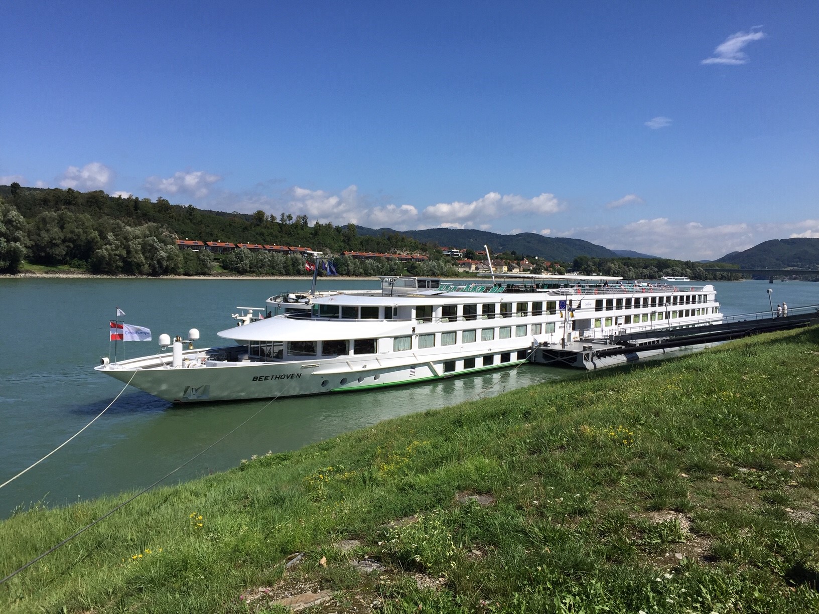 Elvebåtcruise på Donau